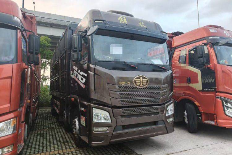 二手青岛解放 290马力 专用车