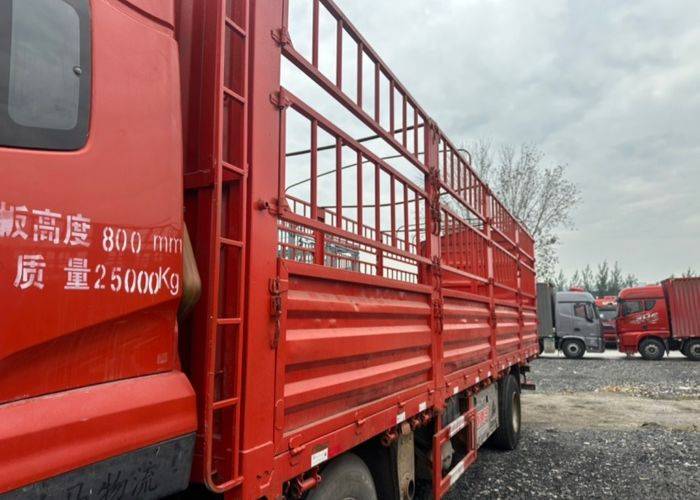二手东风商用车 350马力 载货车