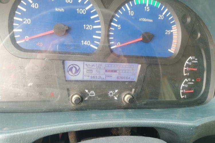 二手东风商用车 160马力 载货车