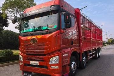 二手青岛解放 JH6重卡 领航版2.0 460马力 8X4 8.6米仓栅式载货车(国六) 前四后八 锡柴二手载货车 黄牌