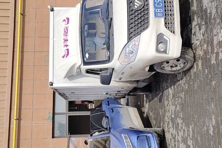 二手福田祥菱 105马力 载货车