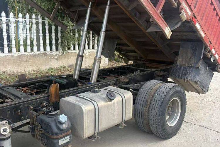 二手现代商用车 116马力 载货车