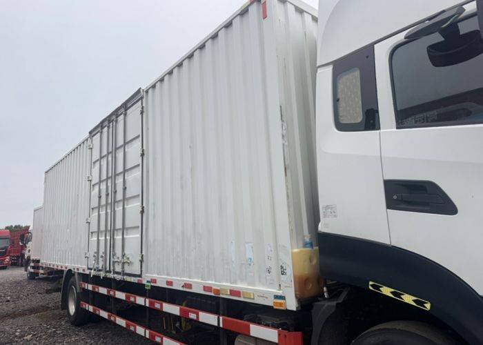 二手东风商用车 290马力 载货车