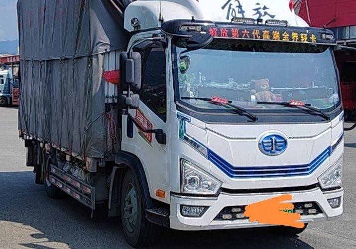 二手一汽解放轻卡 180马力 载货车