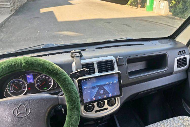 二手长安凯程 103马力 封闭货车