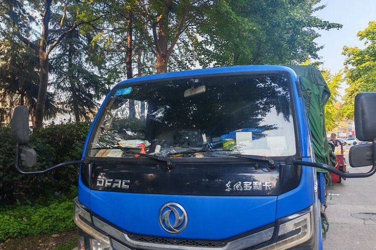 二手东风多利卡 115马力 自卸车