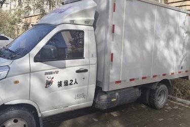 二手福田 祥菱V2 舒适型 1.6L 105马力 CNG 3.3米单排厢式微卡(国六) 单桥 北汽福田二手载货车 蓝牌