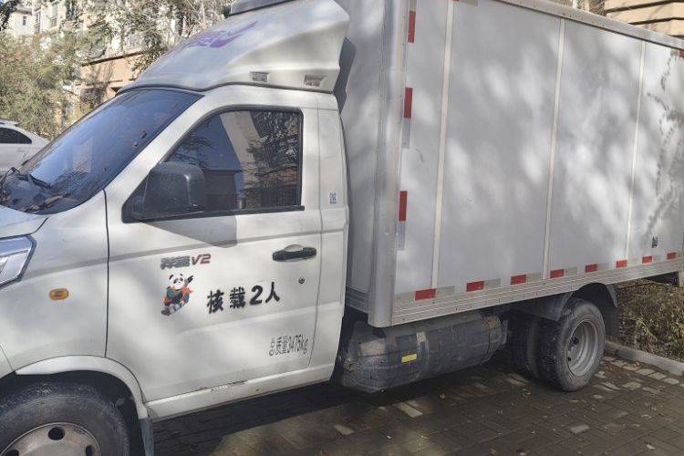 二手福田祥菱 105马力 载货车