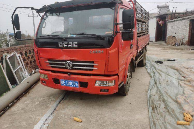 二手东风多利卡 130马力 载货车