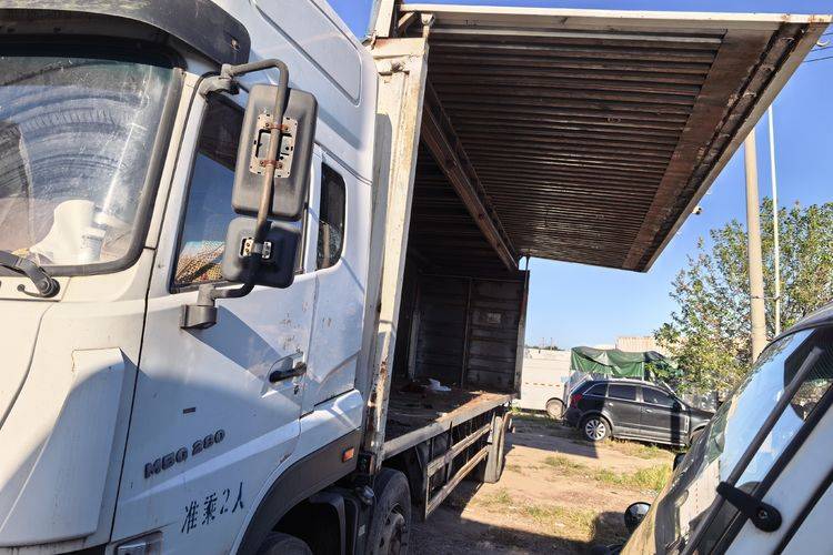 二手重汽斯太尔 280马力 载货车