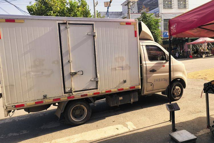 二手长安跨越 122马力 载货车