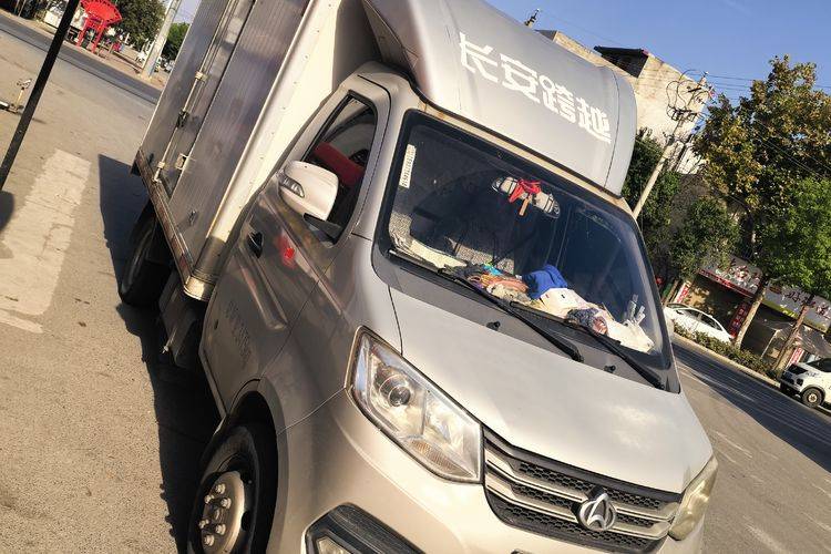 二手长安跨越 122马力 载货车