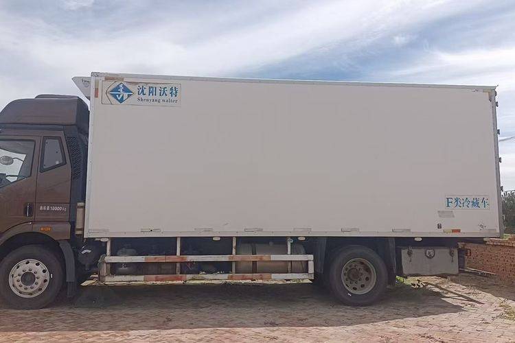 二手一汽解放 260马力 专用车