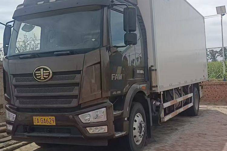 二手一汽解放 260马力 专用车
