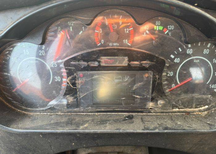 二手一汽解放 180马力 载货车