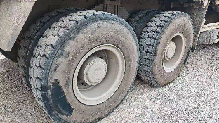 二手东风柳汽乘龙 400马力 自卸车