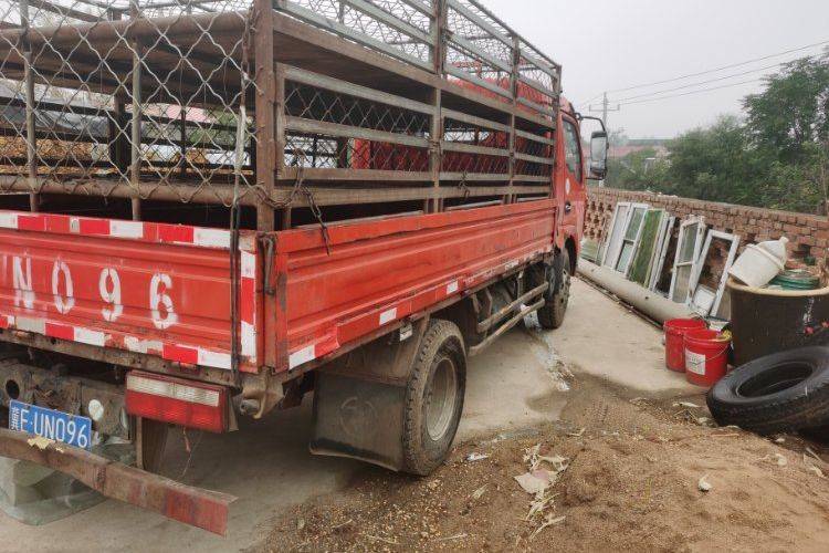 二手东风多利卡 130马力 载货车