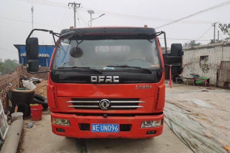 二手东风多利卡 130马力 载货车