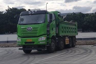 二手一汽解放 J6P 经典版 380马力 8X4 5.6米自卸车(国六) 前四后八 锡柴二手自卸车 黄牌