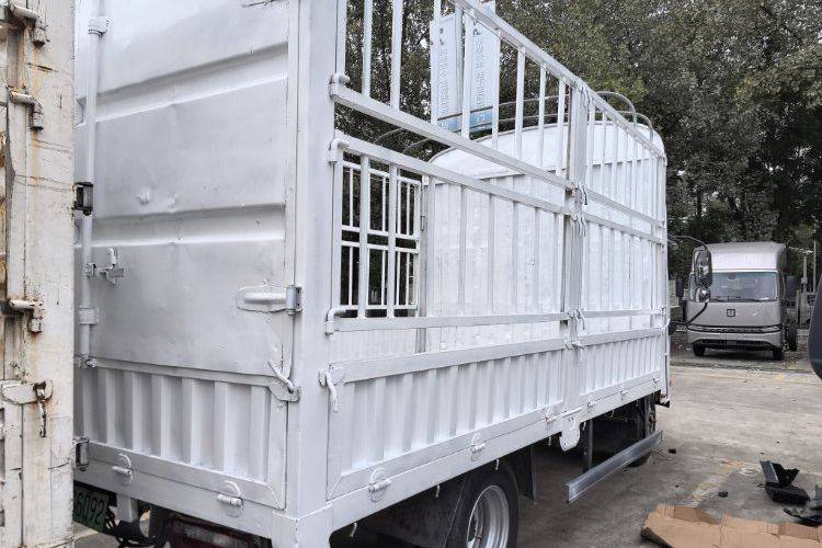 二手一汽解放轻卡 100.46Wh 电动卡车
