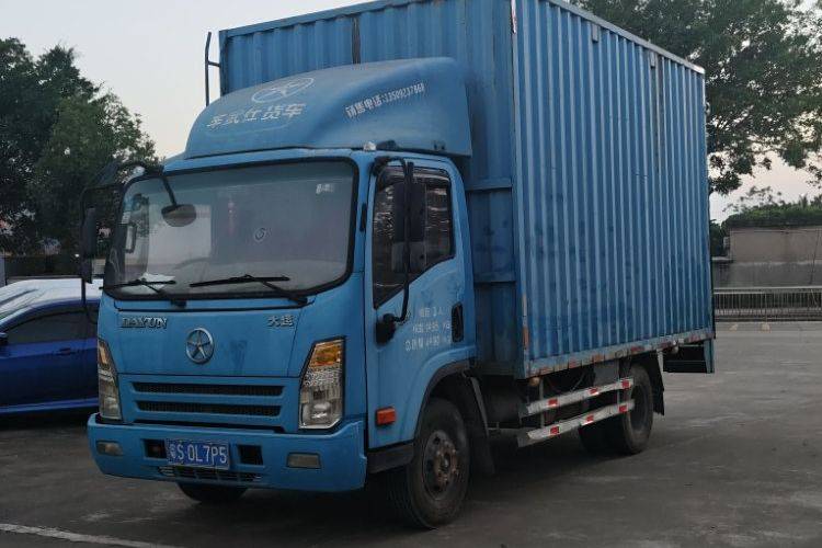 二手大运轻卡 130马力 载货车