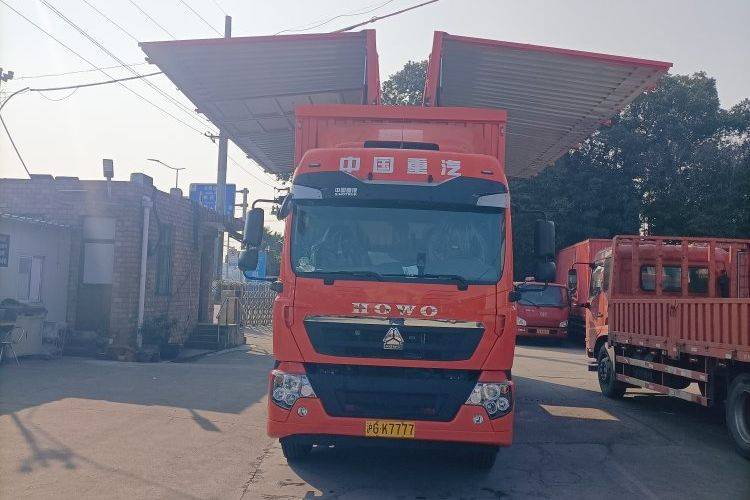 二手重汽豪沃(HOWO) 290马力 载货车