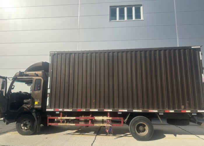 二手重汽HOWO轻卡 180马力 载货车