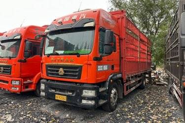 二手中国重汽 汕德卡SITRAK G5S 奢华版 270马力 4X2 6.8米AMT自动挡仓栅式载货车(国六) 单桥 曼二手载货车 黄牌