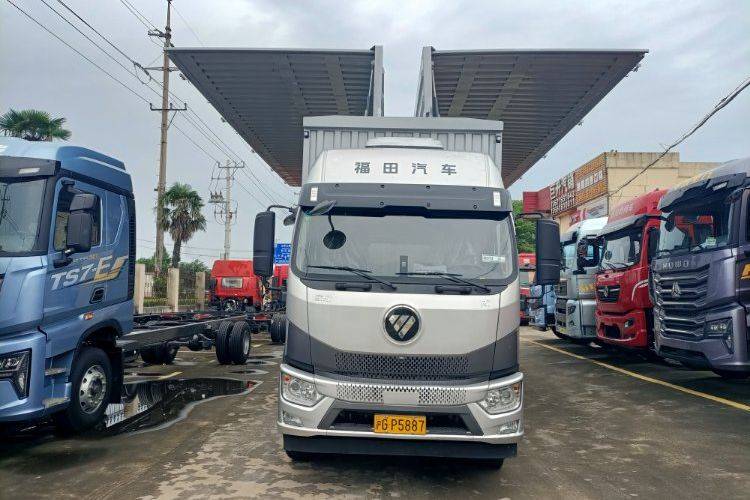 二手福田欧航 240马力 载货车