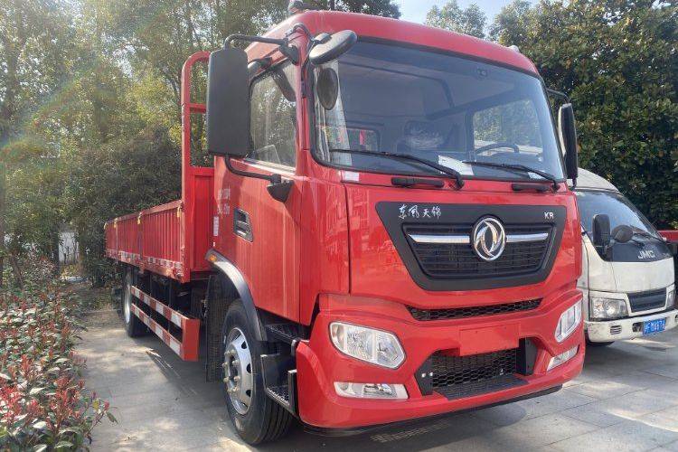 二手东风商用车 240马力 载货车