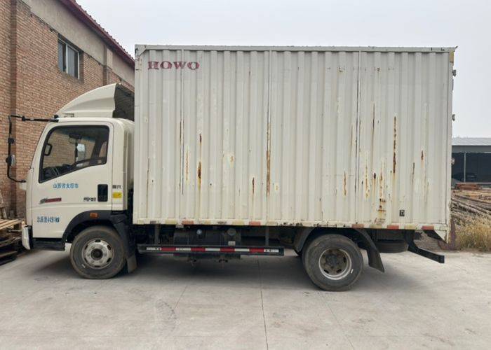 重汽HOWO轻卡 150马力 载货车