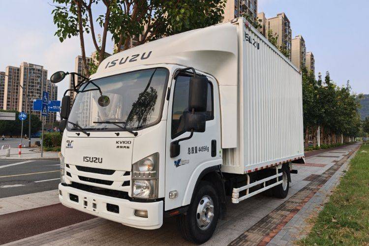 二手庆铃五十铃 120马力 载货车