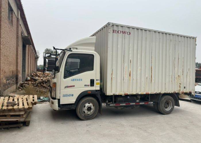 重汽HOWO轻卡 150马力 载货车