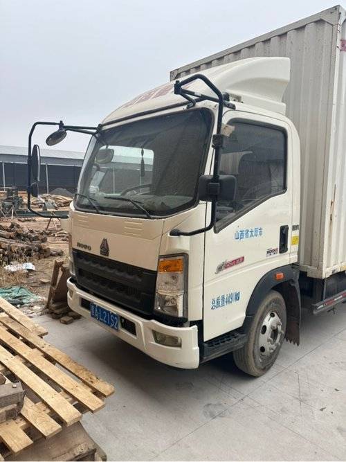 重汽HOWO轻卡 150马力 载货车