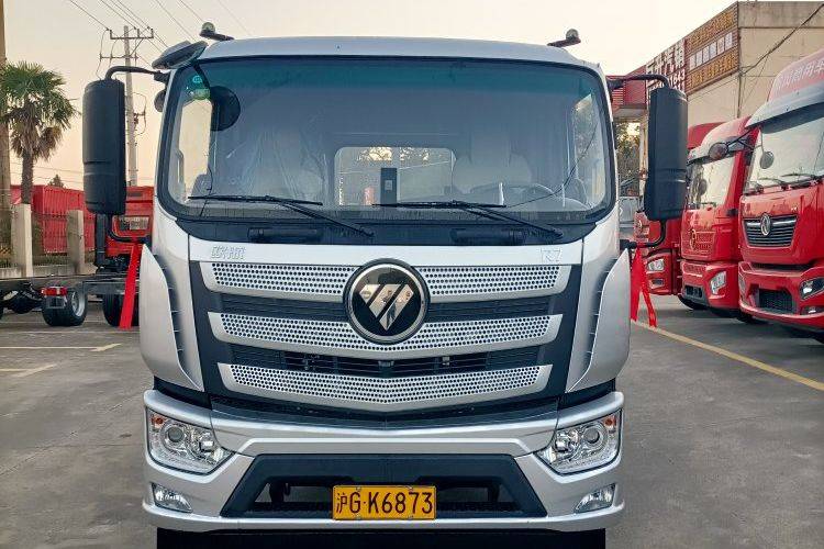 二手福田欧航 240马力 载货车