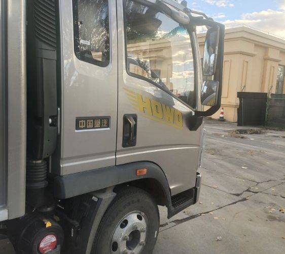 二手重汽HOWO轻卡 170马力 载货车