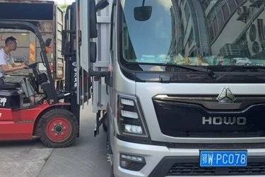 二手中国重汽HOWO 悍将PRO 170马力 4.15米AT自动档单排栏板轻卡(国六) 单桥 潍柴二手载货车 蓝牌