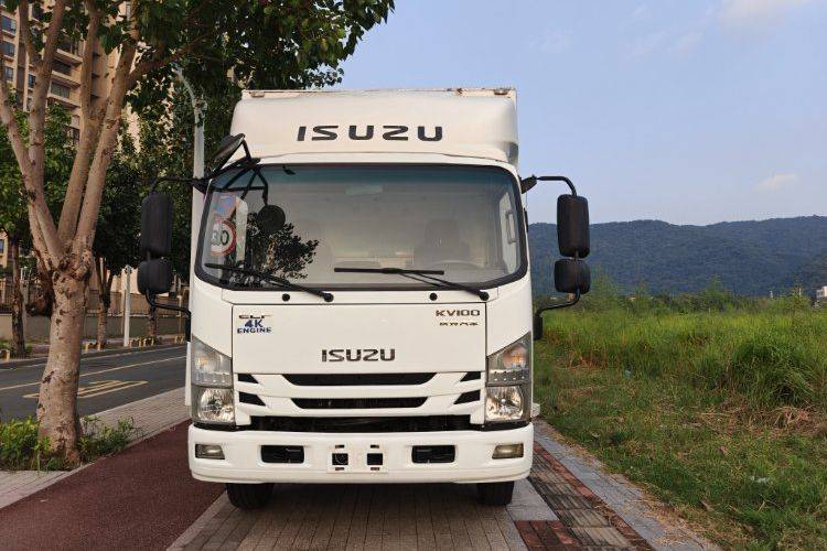 二手庆铃五十铃 120马力 载货车