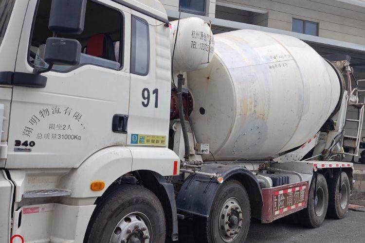 二手陕汽重卡 340马力 搅拌车