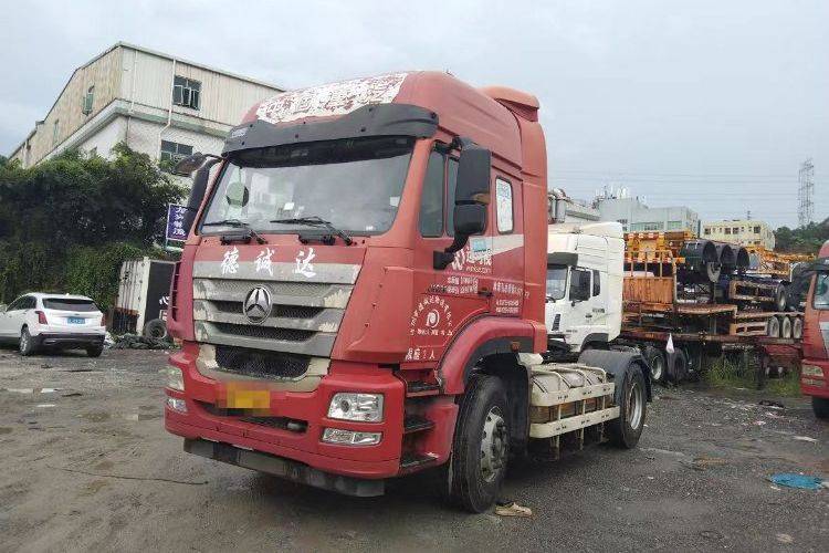 二手一汽解放 280马力 牵引车