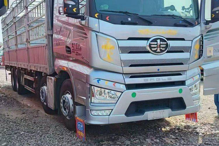 二手一汽解放 560马力 载货车