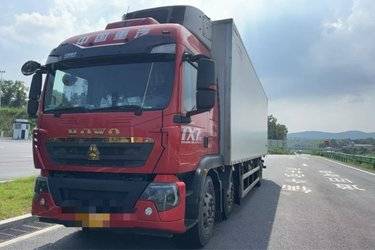 二手冷藏车 重汽豪沃(HOWO) HOWO TX7 350 9.6 6X2