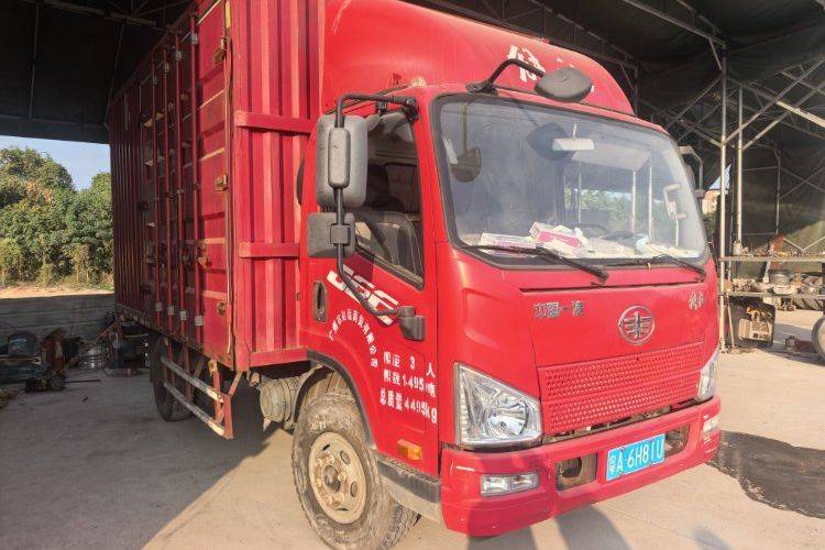 二手一汽解放轻卡 154马力 载货车