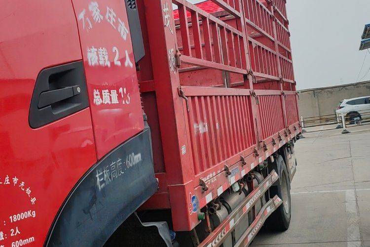 二手东风商用车 290马力 载货车