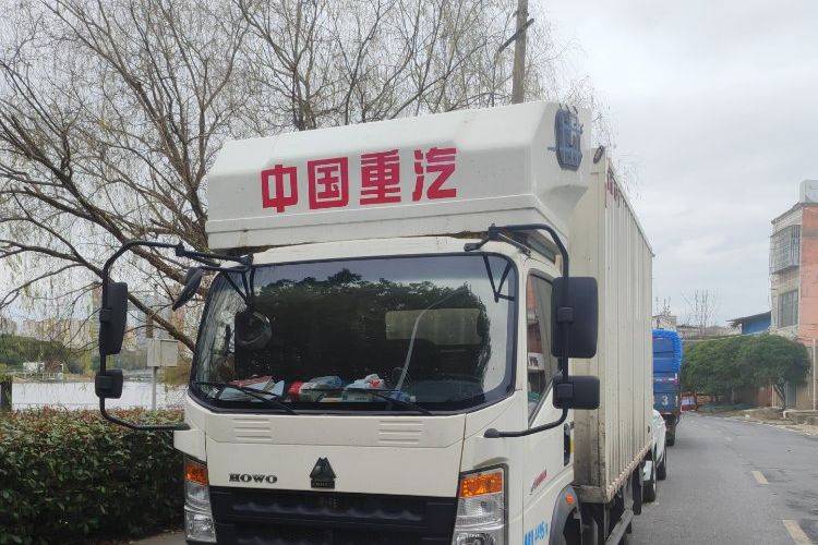重汽HOWO轻卡 130马力 载货车