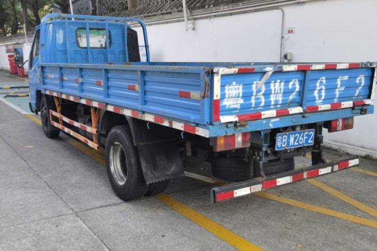 二手江铃汽车 122马力 载货车