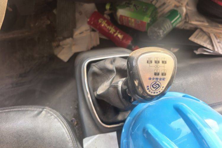 二手一汽解放轻卡 154马力 载货车