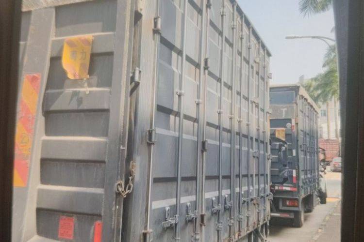 二手重汽HOWO轻卡 140马力 载货车