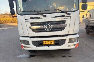 二手东风 多利卡D9中卡 180马力 4X2 7.68米排半厢式载货车(国五) 单桥 东风康明斯二手载货车 黄牌