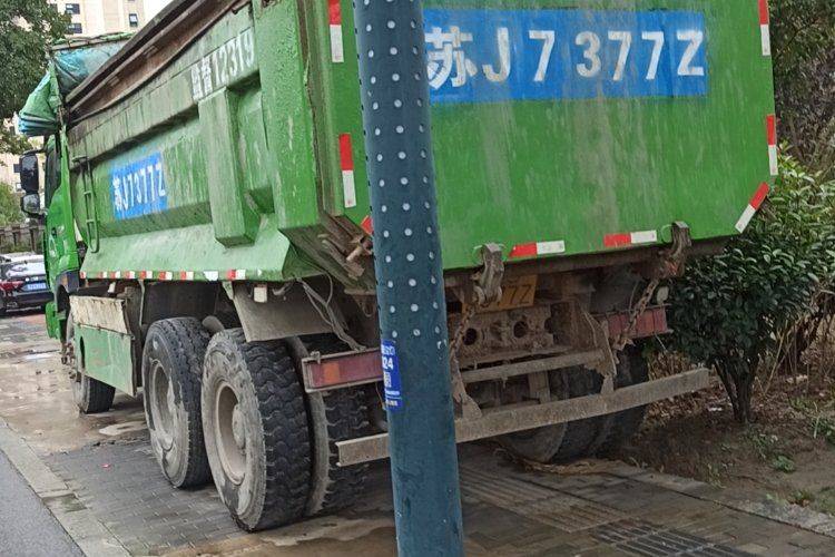 二手福田瑞沃 350马力 自卸车
